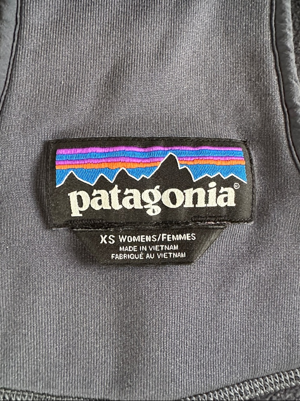 Patagonia Women's Hooded Fleece Jacket - Picture 5 of 7